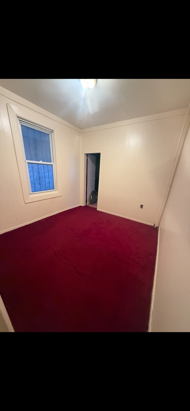 Foto del edificio - 1898 Schenectady Ave