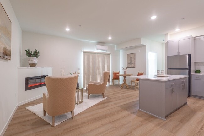 Interior Photo - Urban 33