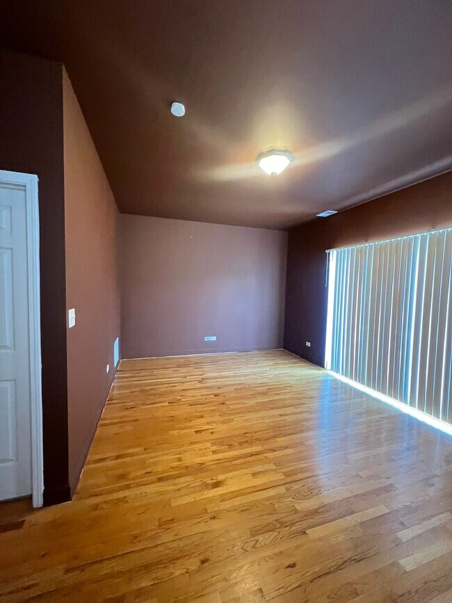 Foto del edificio - 2515 W Harrison St