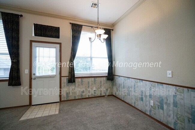 Building Photo - 16209 Sugar Loaf Dr