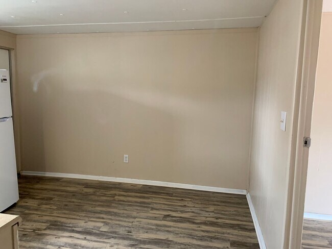 Foto del edificio - Two Bedroom One Bath Manufactured Home - G...