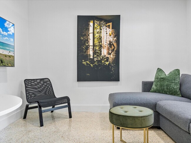 Foto del edificio - 256 NW 57th St