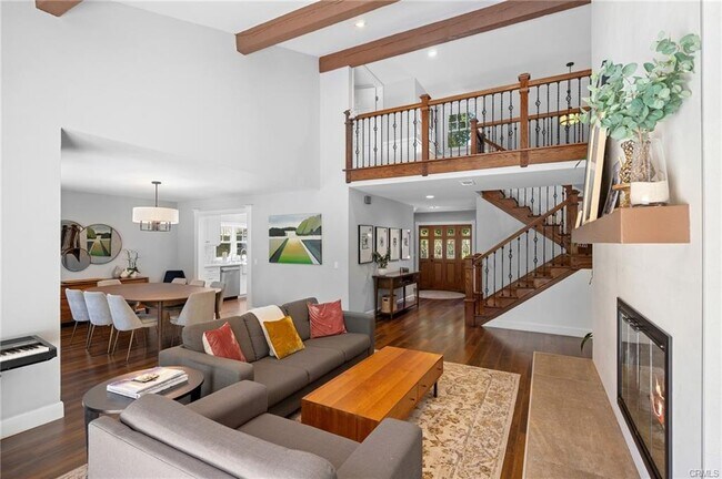 Building Photo - 3303 Parkvista Dr