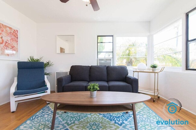 Building Photo - 4110-4116 Kansas St