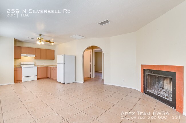 Building Photo - Cozy 2bd\/1ba with Fireplace