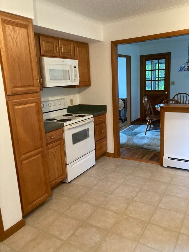 Foto del edificio - 126 W Shore Dr