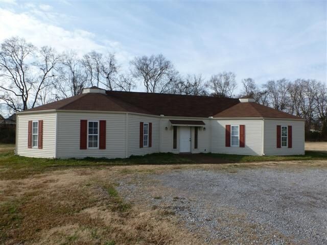Primary Photo - 380 Creekwood Ct