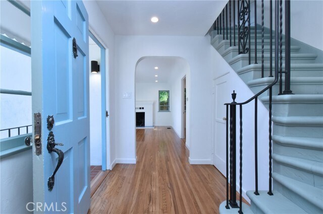 Building Photo - 13632 Oak Canyon Ave