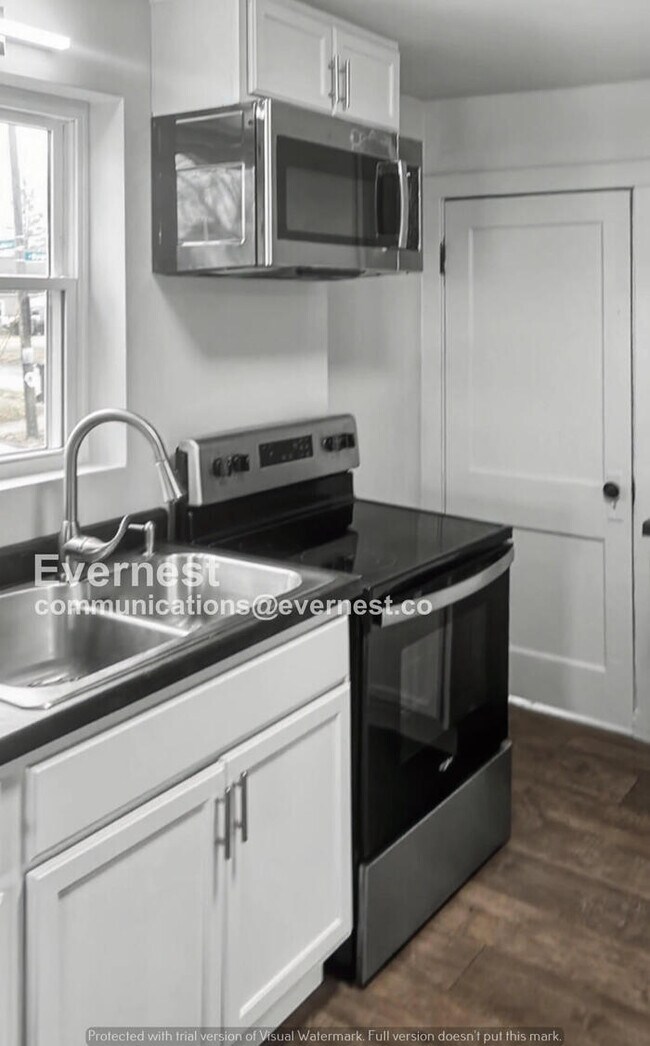 Foto del edificio - 2654 Eakin Rd