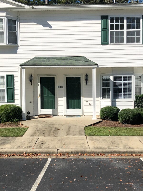 Foto del edificio - 860 Spring Forest Rd