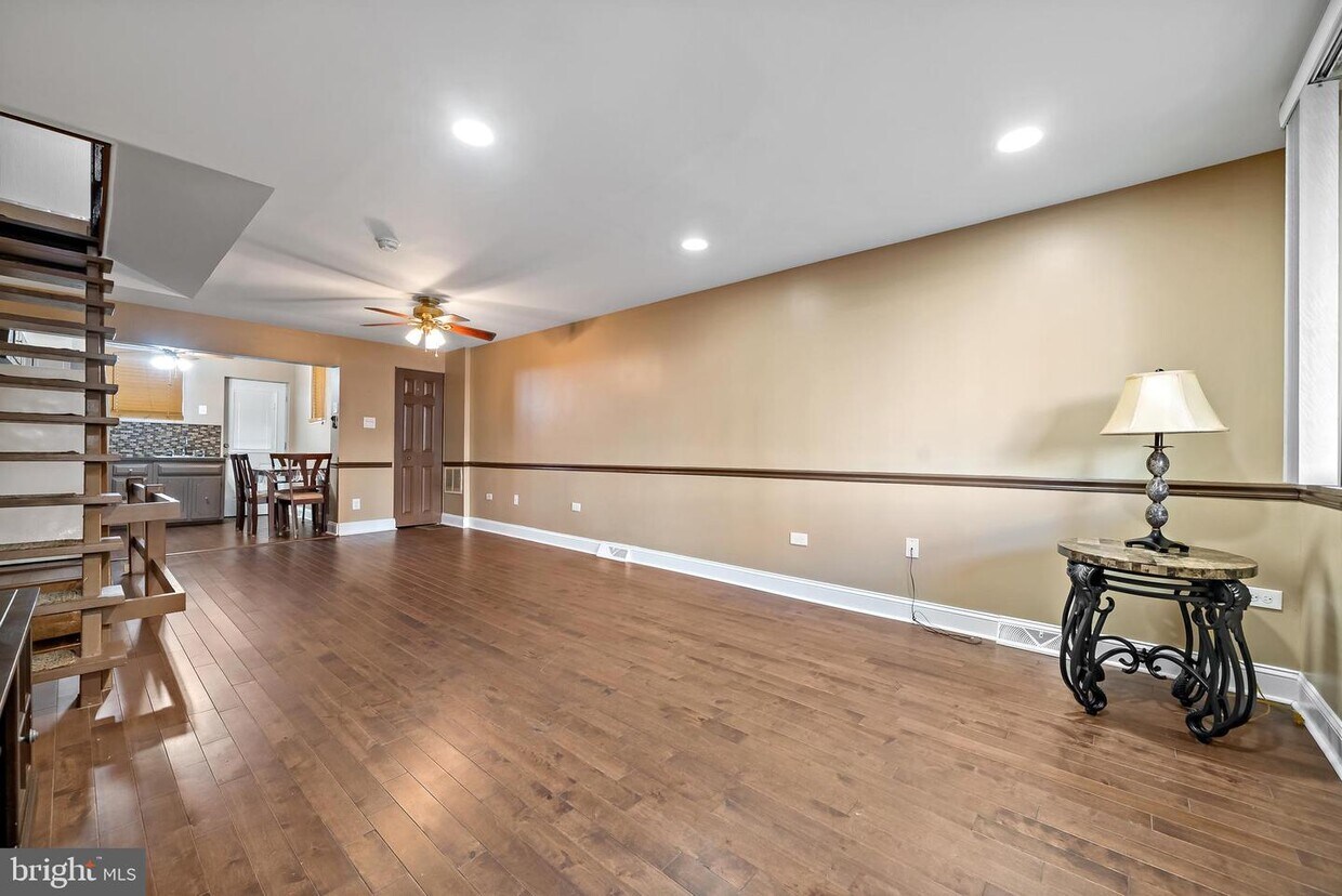 2539 S Mildred St, Philadelphia, PA 19148 Townhouse for Rent in