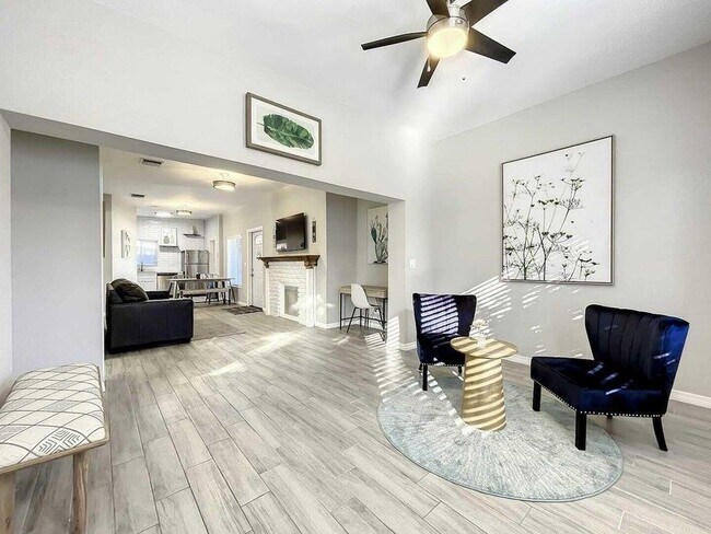 Foto del edificio - 1500 SW 12th St