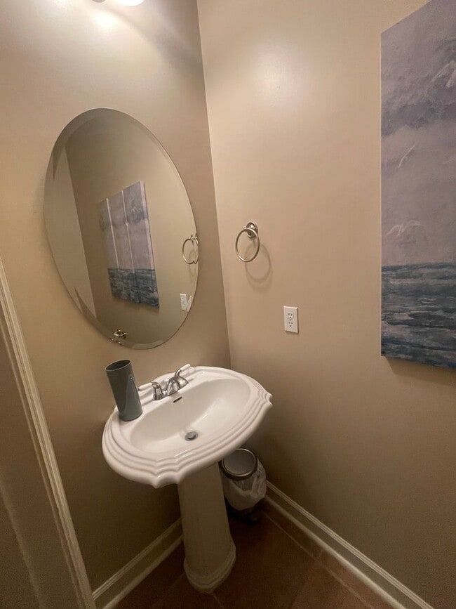 Building Photo - Eagle Landing Townhome