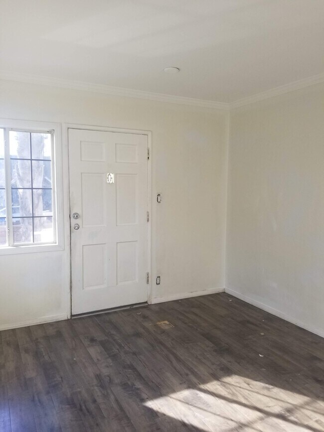 Front Door - 1526 Hazelwood Ave
