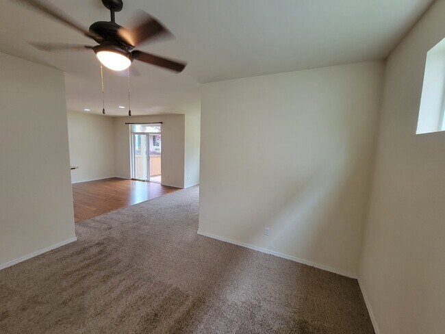 Foto del edificio - Spacious & Stylish 3-Bedroom Home in a Desirable Neighborhood!