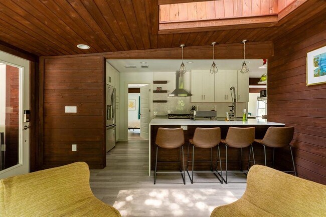 Foto del edificio - 1703 Deerfield Dr