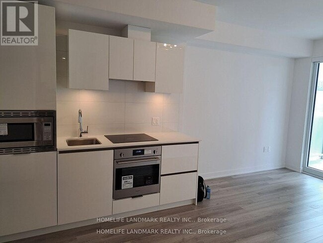 Photo du bâtiment - 230 Simcoe St