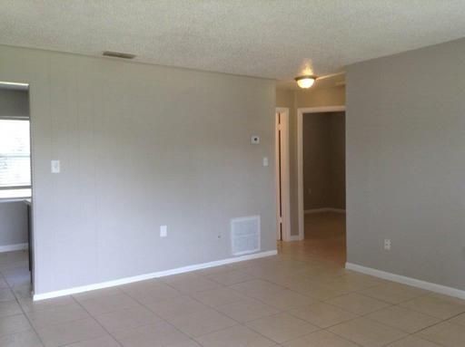 Foto del edificio - 5017 Elese St