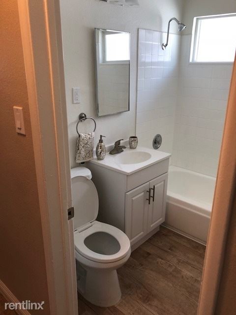 Foto del edificio - 713 N Mavis St