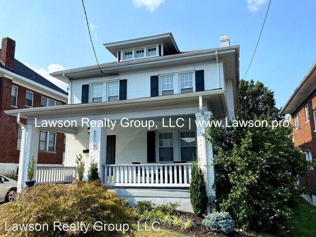 Foto del edificio - 3 br, 2.5 bath House - 2009 Memorial Ave.