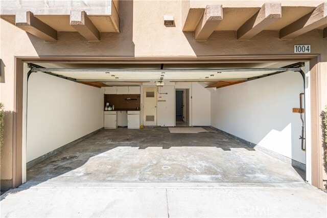 Building Photo - 1004 S Country Glen Way