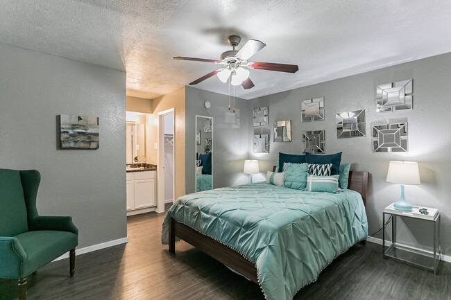 Building Photo - Estancia Estates