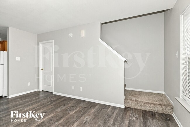 Building Photo - 15400 Gallow Ln