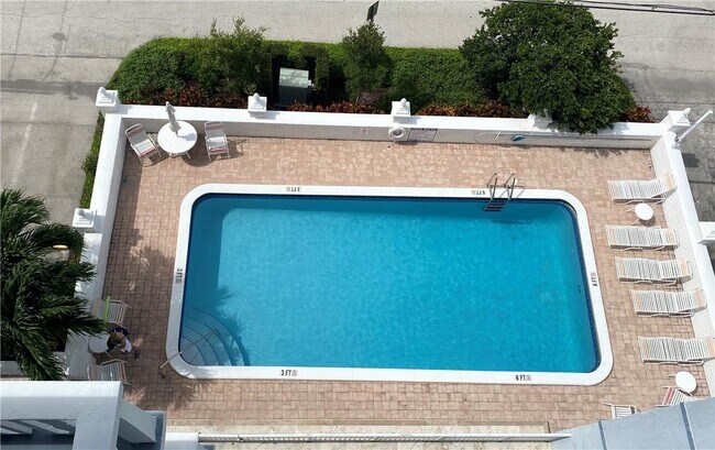 Foto del edificio - 2829 NE 33rd Ct