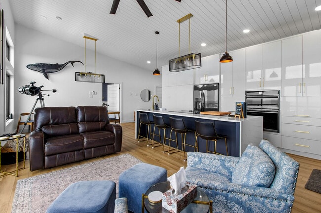 Photo du bâtiment - 54 Old Flatrock Rd