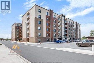Building Photo - 728 Brownstone Dr