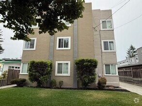 Building Photo - 520 Bancroft Ave