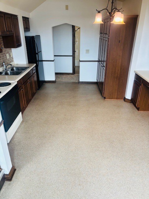 Cocina - 1700 - 1702 N Farwell Ave