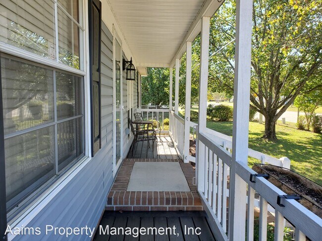 Building Photo - 3 br, 2 bath House - 4043 Nashville Drive