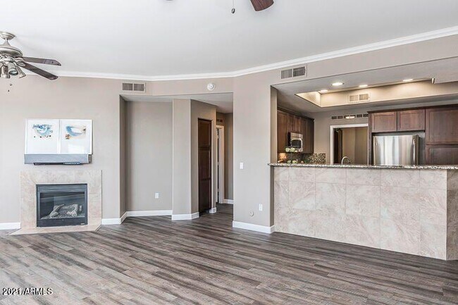 Foto del edificio - 7601 E Indian Bend Rd