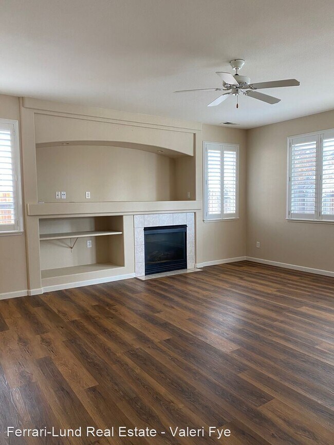 Building Photo - 3 br, 2 bath House - 10630 Vista Alta