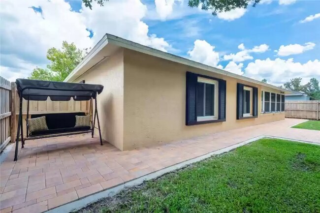 Building Photo - 1931 Tarpon Ct