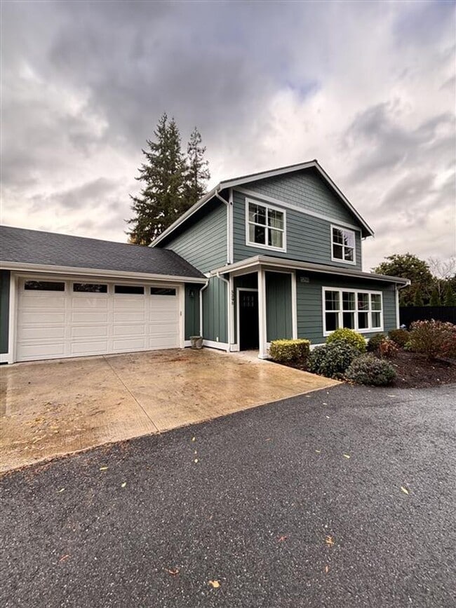 Building Photo - Kvernmo #4