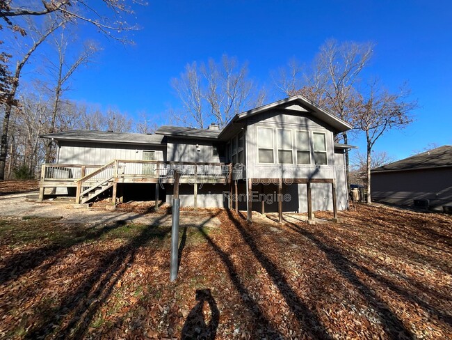 Foto del edificio - 12 Sunderland Dr