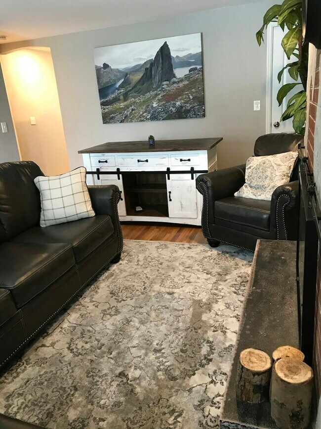 Foto del edificio - 365 South Yost Street, Unit 365