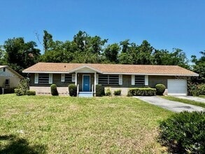 Building Photo - 420 N Fairview Ave