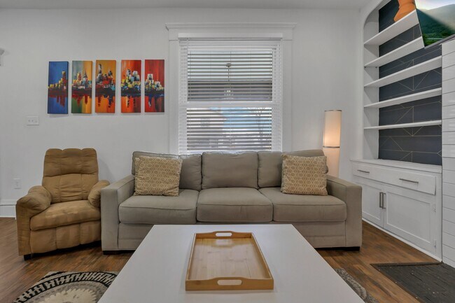 Foto del edificio - 873 Ellsworth Ave