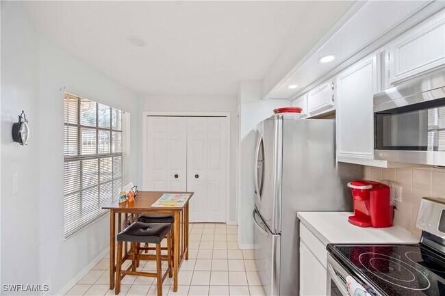 Foto del edificio - 13046 Amberley Ct