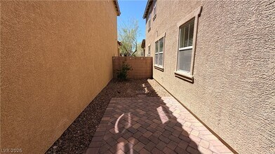 Building Photo - 3024 Paladi Ave