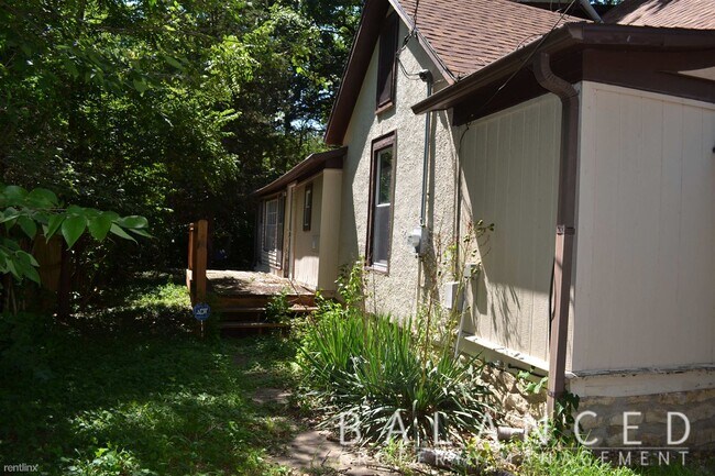 Building Photo - 3 br, 2 bath House - 1725 SW Oakley Ave