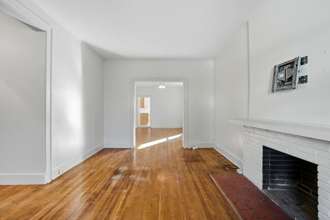 Foto del edificio - 609 Baldwin Ave