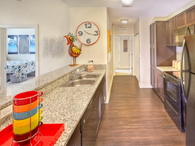 Model - Kitchen 3- University Park Boca - Student | University Park Apartments