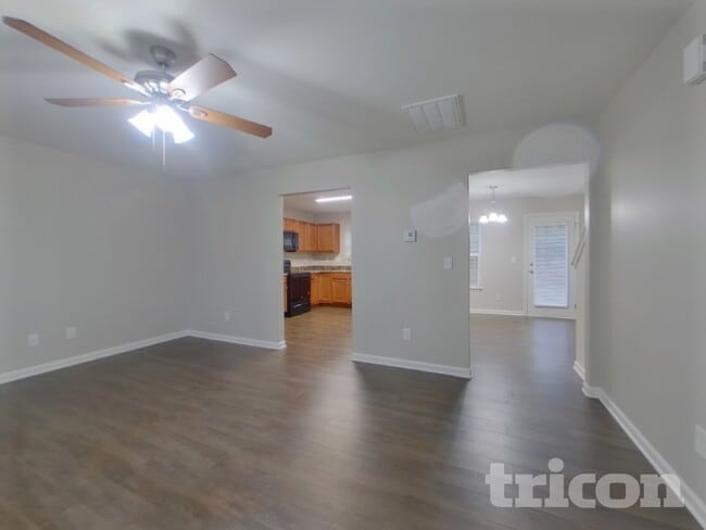 Building Photo - 103 Nora Dr