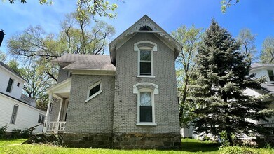 Building Photo - 737 Clancy Ave NE