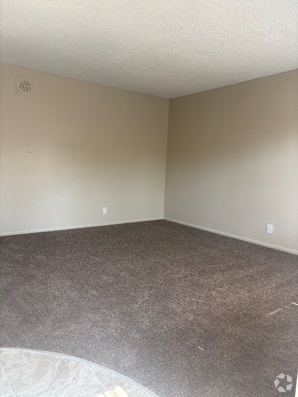 Building Photo - 8560 Artesia Blvd