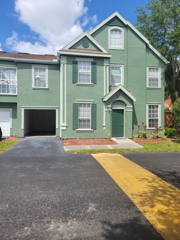 9650 Lake Chase Island Way, Tampa, FL 33626 Condo for Rent in Tampa